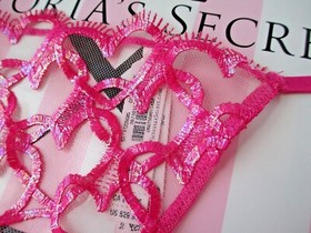 VICTORIA'S SECRET DREAM ANGELS Pink Heart Embroidery V-String Thong Panty S M L