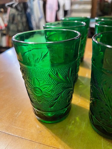 ANCHOR HOCKING SANDWICH FOREST GREEN JUICE GLASSES -SET OF 6, Approx 3” Tall