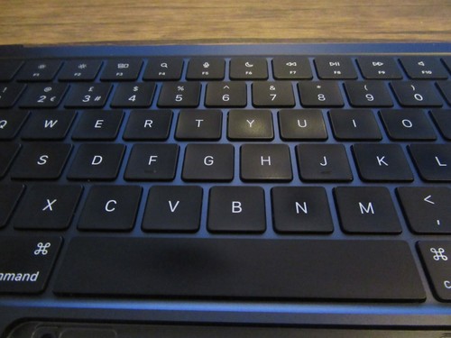 Apple Macbook Air 13.6" A2681 2022 reposamanos genuino Reino Unido teclado medianoche #MB60 - Imagen 8 de 9
