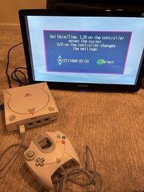 SEGA Dreamcast Console HKT-3020, White, 2 Controllers, 4 games, Box, inserts
