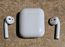 Apple AirPods 1st Generation A1602 with Lightning Charging Case