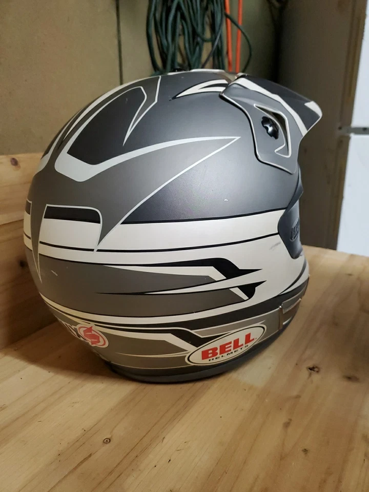 Casco de motociclismo Bell Moto 7R cara completa L AP diseños SNELL M2000 PUNTO APROBADO USADO EN EXCELENTE ESTADO Foto 4 de 4