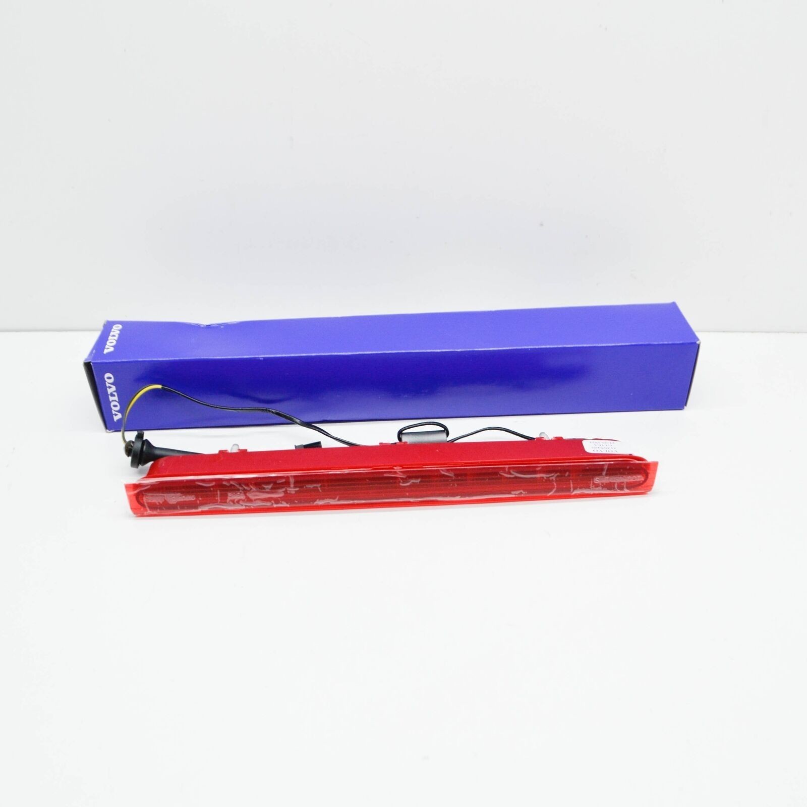 VOLVO V40 Genuine Rear Tailgate Third Brake Light 31385469