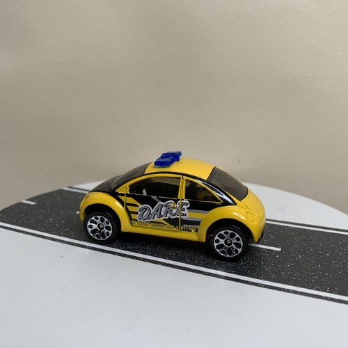 Matchbox DARE D.A.R.E Volkswagen VW Concept 1 Beetle Bug Police Car Black/Yellow - Picture 8 of 16