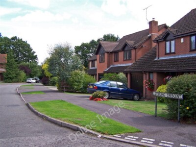 Photo 6x4 Stirling Crescent, Hedge End Boorley Green This is the eastern  c2009