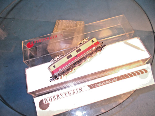Hobbytrain Sp.N #11022:"E-Lok Re 4/4 SBB Rot/Creme, TEE, Analog"....ladenneu | Zustand: Neu