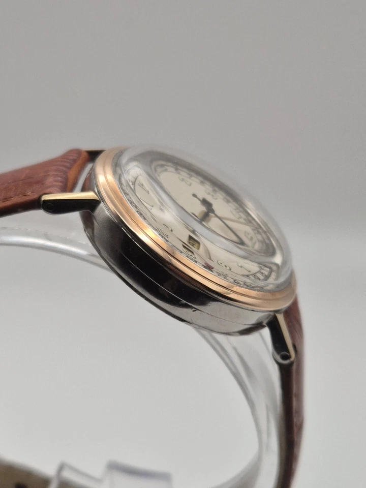 Vintage Movado Triple Date Kalendar Gold und Stahl Männer Uhr Cal 475 - Bild 3 von 4