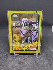 2025 Topps Chrome Marvel Mysterio #115 Yellow Lava Refractors