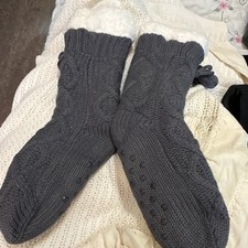 Women s Gray Cable Knit Nordic Bootie Slippers Faux Fur Lined Pom Pom Non-Slip
