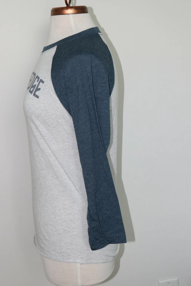 Women's Top Baseball Style Reef + Ledge NWT's Size Small - Image 3 of 4