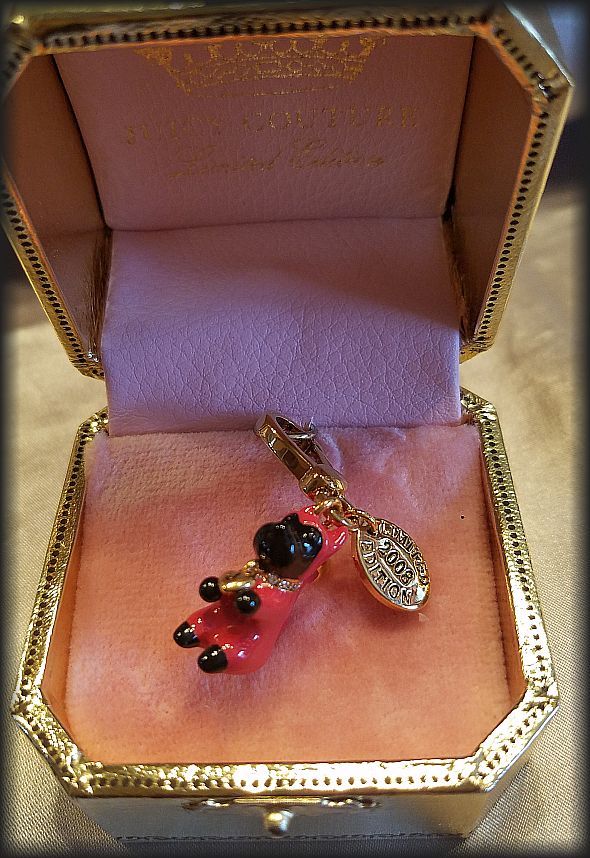 在庫フルセット　よっぴーさん専用 Juicy Couture 2008 Ltd Edition Devil Yorkie Halloween Charm