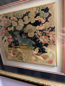 EXTRAORDINARY !! ANTIQUE 19TH CENTURY CHINESE SILK EMBROIDERY Vats