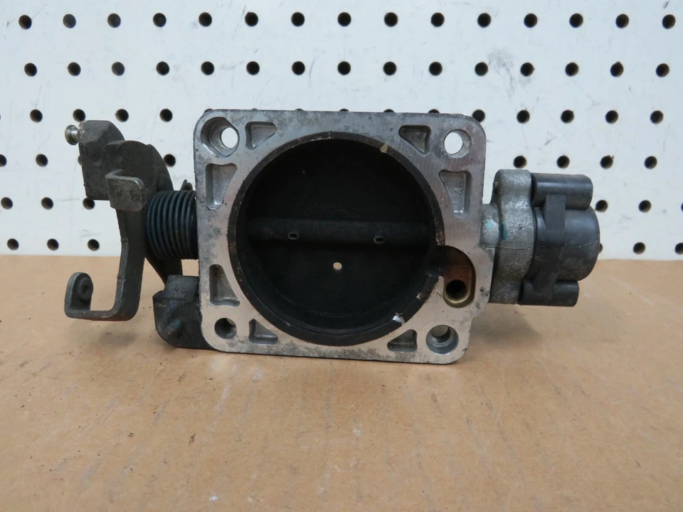 Unidad de control del cuerpo del acelerador del motor Lincoln Continental 1995 1996 1997 Foto 2 de 3