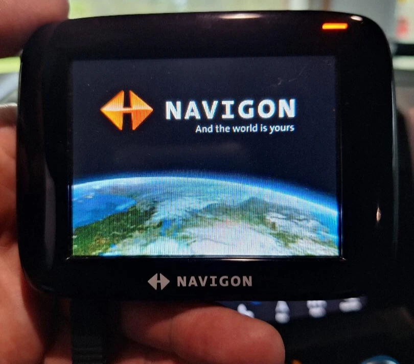 Navigon 2100 GPS Navigation System 3.5” Touch Screen 48 Lower States Tested Good - Image 2 of 4