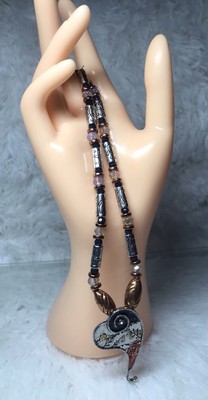 Eye-Catching Necklace With Black And Pale Amber Crystals & Heart Shaped Pendant