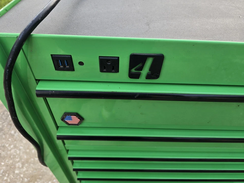 Green Matco Tool Box 4s, Tool Chest with Wheels - LOCAL PICK-UP ONLY. - Image 3 of 4