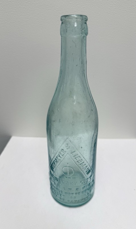 OBERMEYER & LIEBMANN’S BREWERY VINTAGE EMBOSSED BOTTLE, NEW YORK CITY 
