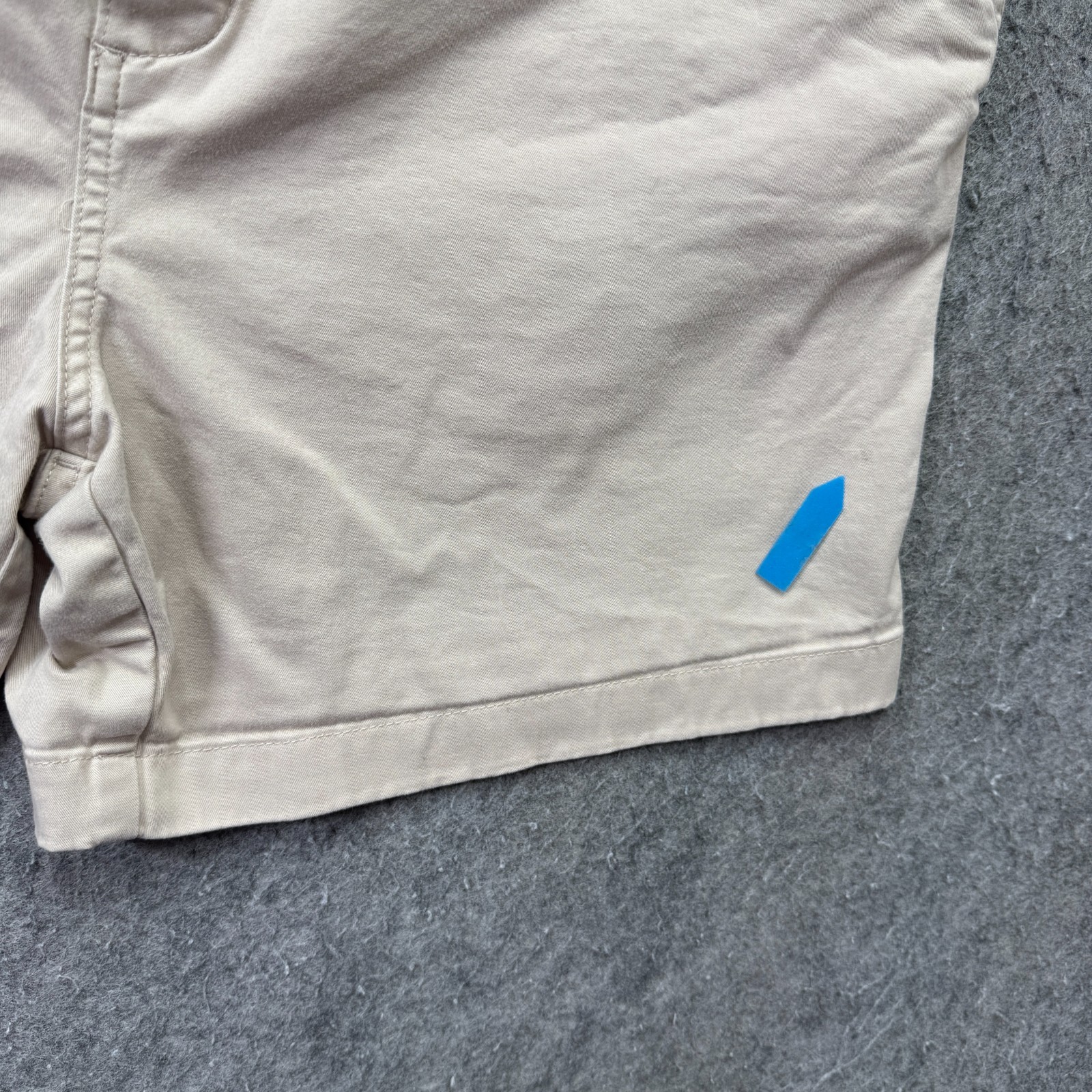 Chubbies Staples Shorts Men L Beige Khaki 5.5" Elastic Regular Fit Stretch b180