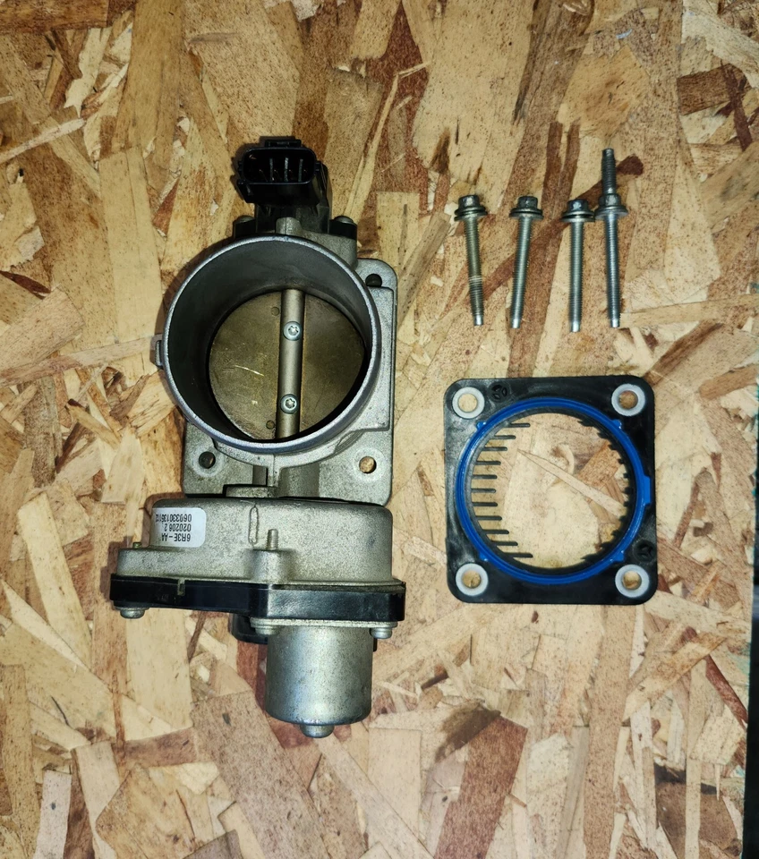 Conjunto de carrocería de acelerador Ford Explorer/Mustang & Mercury Mountaineer/Grand Marquis Foto 2 de 4