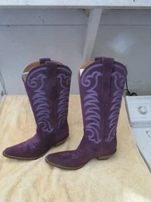 New Dingo Out West Embroidered Cowboy  Women's Purple Boots