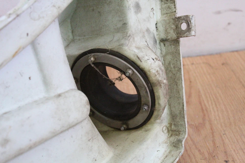 Husqvarna XC400 1986 caja de aire derecha Foto 2 de 4