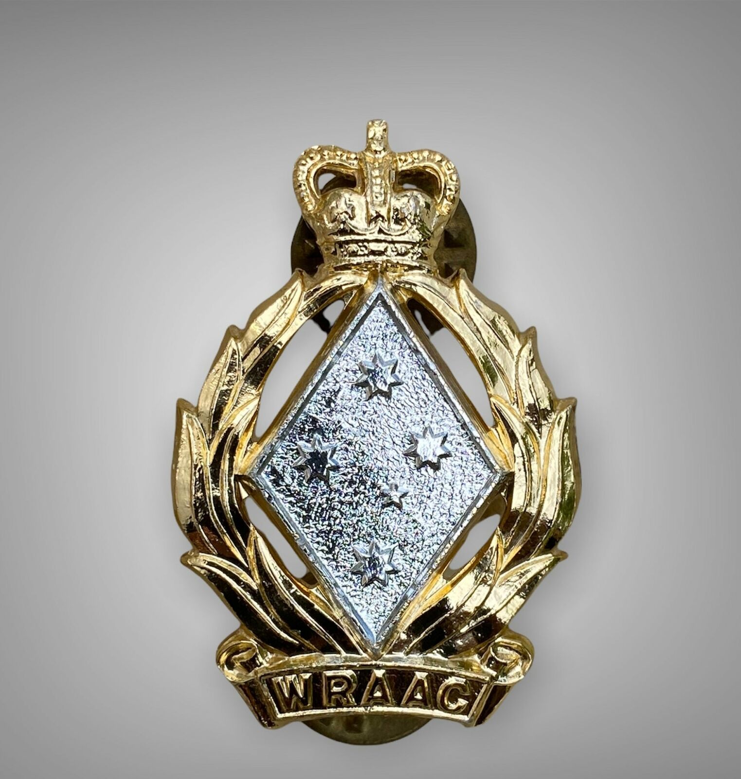 Women’s Royal Australian Army Corps (WRAAC) – Hat/Collar Badge