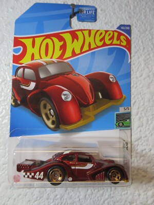 2022 Hot Wheels VOLKSWAGEN KAFER RACER #142 (M)