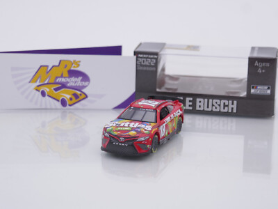Lionel Racing C182265SKTKB # Toyota NASCAR 2022 Kyle Busch - Skittles Lime 1:64