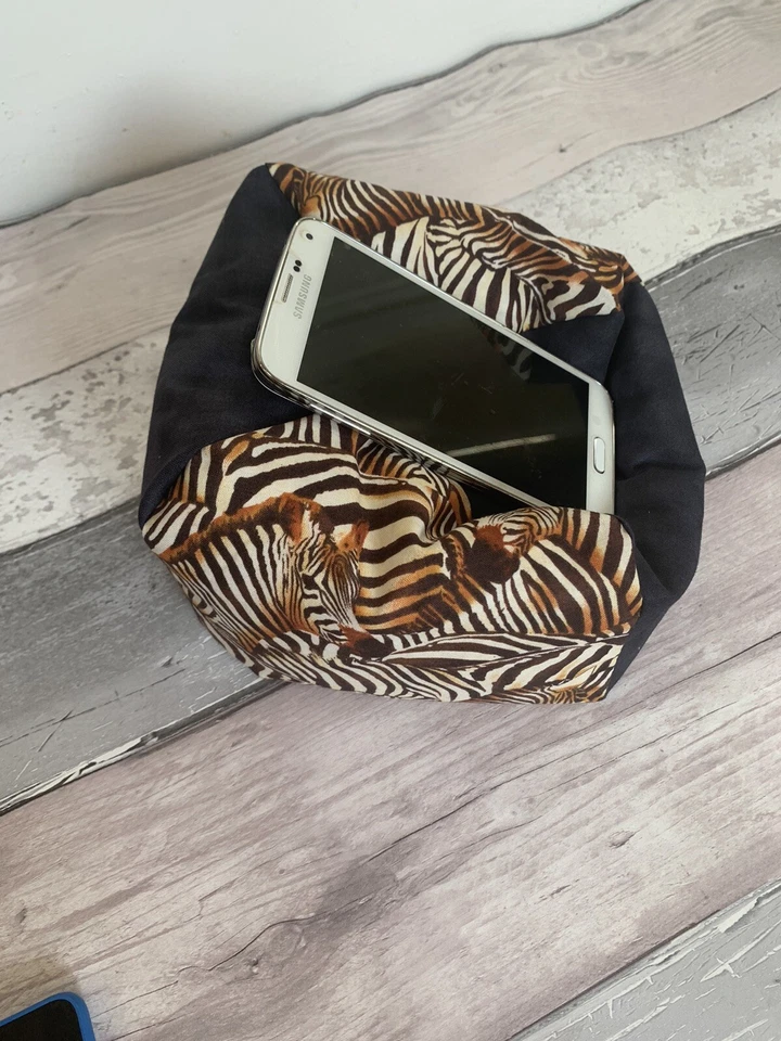 X4 Donut, Zebra, Disney, The Snowman - XL Mini Phone Holder Pillow Cushion Stand - Image 4 of 4