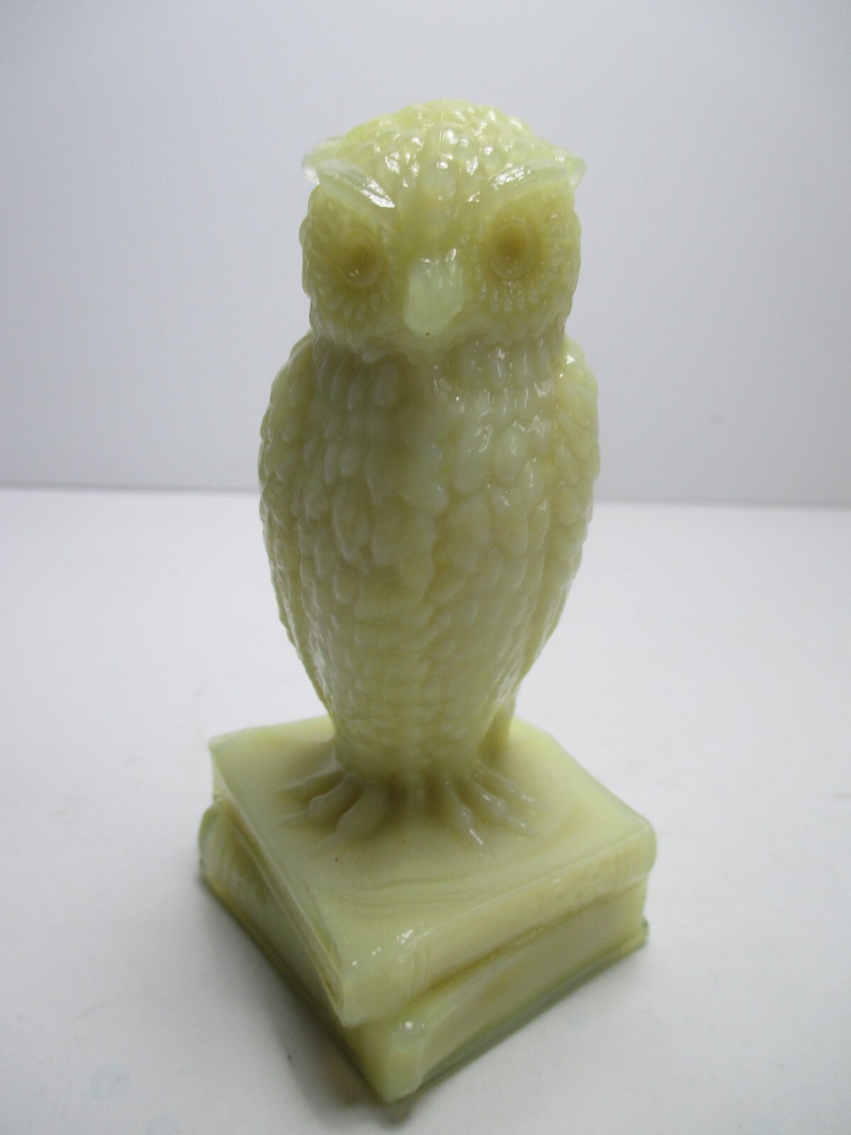 Vtg Degenhart Glass Custard Owl On Books Figurine Paperweight 3.5" Glows Orange