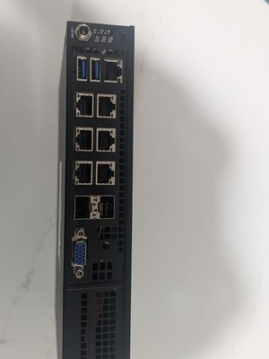 Supermicro E300-8D