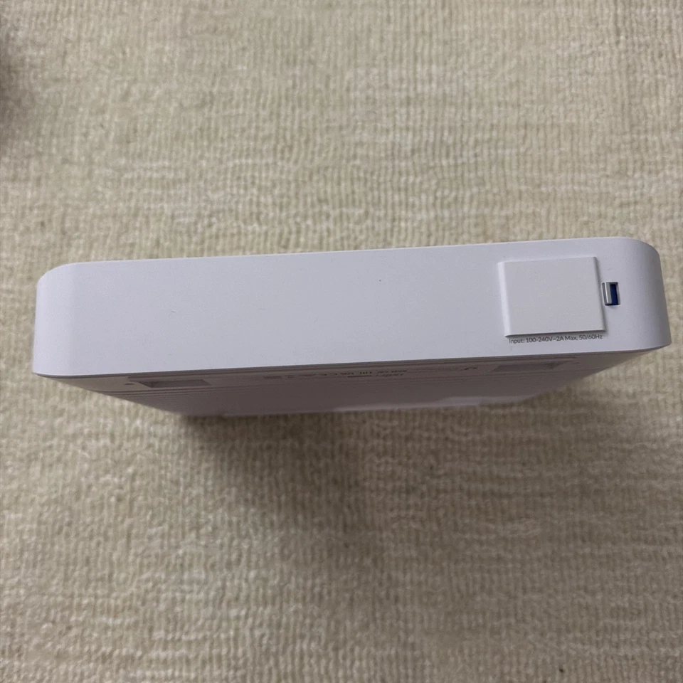 Ubiquiti UniFi Switch Pro 8 PoE – Enterprise Managed Layer 3 (USW-Pro-8-PoE) - Image 4 of 4