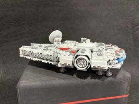 LEGO Star Wars: Midi-Scale Millennium Falcon (7778) - Complete Set w/ Manual