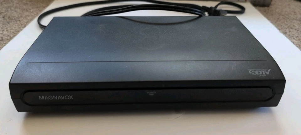 Magnavox Digital TV Converter Box SDTV Tuner – Analog to Digital – Tested Works - Image 2 of 4