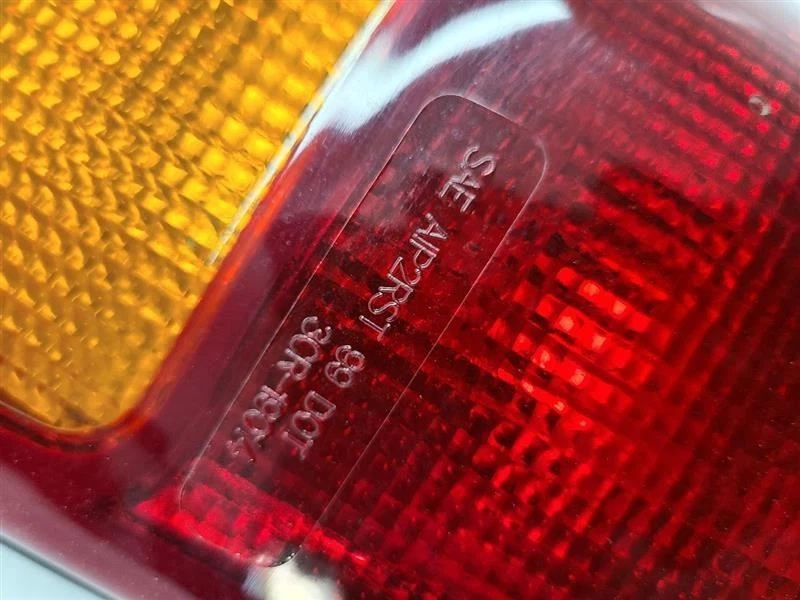 Luz trasera izquierda conductor Jeep Grand Cherokee LH 1999-2002 55155139AC Foto 4 de 4