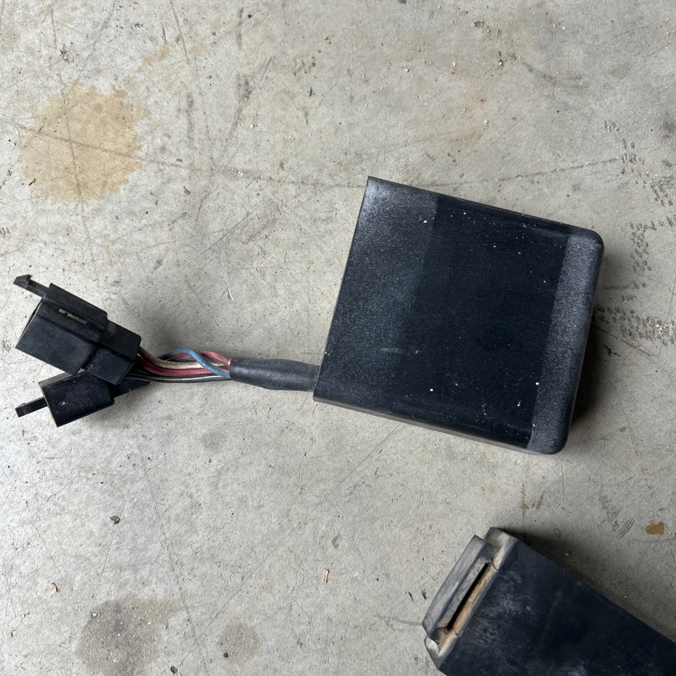 1985 - 2005 年川崎 KL250 KLR250 ECU 电脑 CDI 21119-1180 原始设备制造商 — 第 3/4 张图片