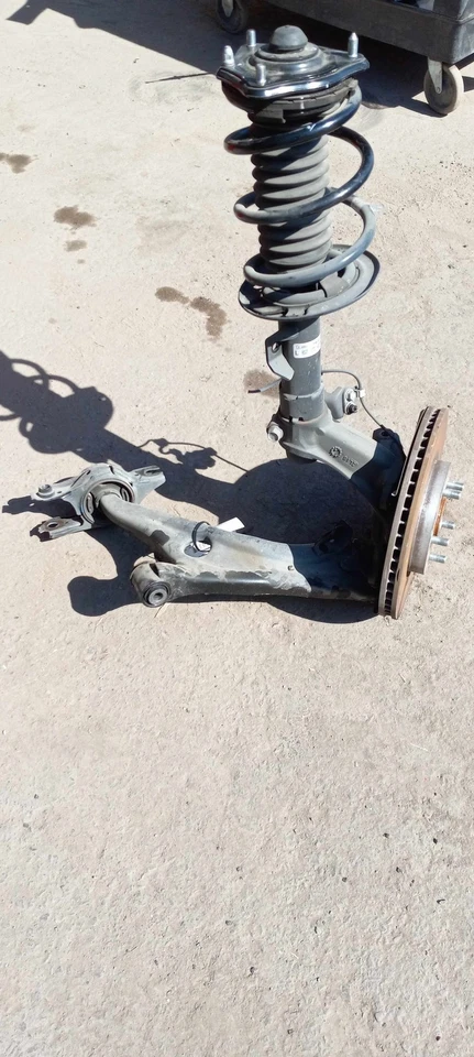 23 24 ACURA INTEGRA Knee Assembly Left driver less caliper & lower control - Image 2 of 4