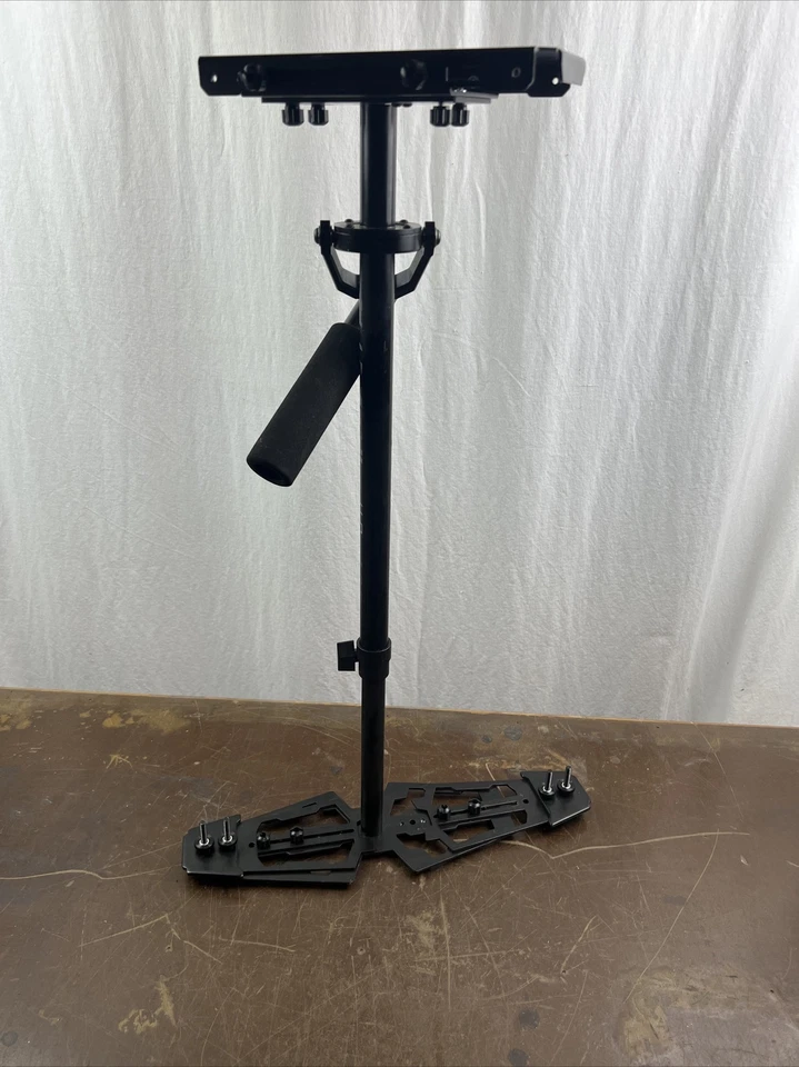 Glidecam HD 4000 DSLR Gimbal/Stabilizer     S1 - Image 3 of 4