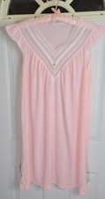 Vintage Vassarette Lacy Light Pink Nightgown Size Medium V Neck 35" L x 24" Wide