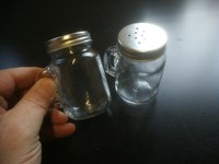 2X Salz Und Pfefferstreuer GewüRzstreuer Pfeffer Salzstreuer Senf Ketchup GewüRz