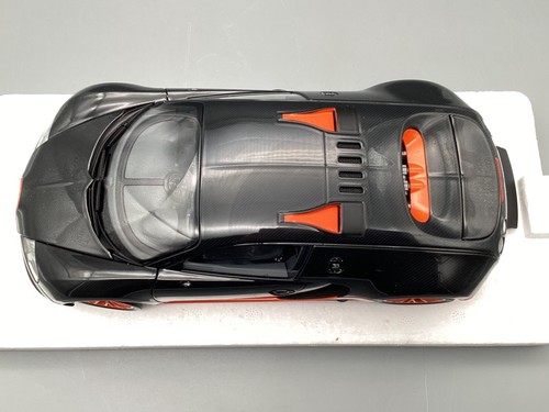 Modellautos 1:18 Minichamps Bugatti Veyron Super Sport 2011 Carbon/Orange in OVP - Bild 11 von 12