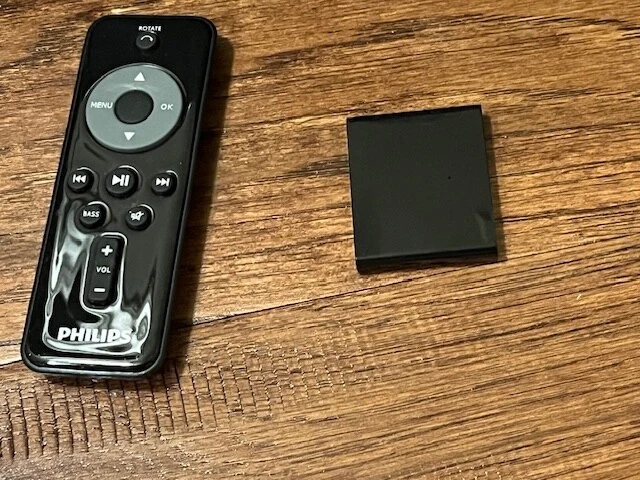 Base de altavoz portátil motorizada Philips con control remoto y Bluetooth SBD8100/37 Foto 4 de 4