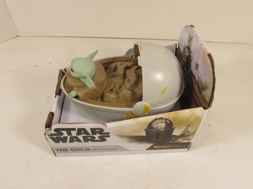 Star Wars Mandalorian The Child Grogu RC Pram 27MHz Remote Control Toy Ages 8+ - Image 2 of 4