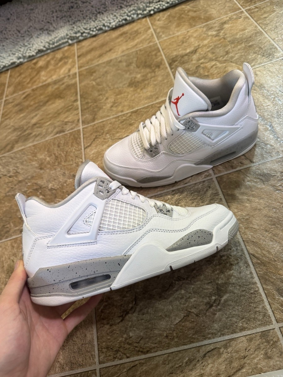 Air Jordan Retro White Oreo Cement Sneakers Size 194956852025