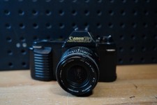 L Canon T50 35mm Film Camera 28mm F2.8 Battery Door Issue