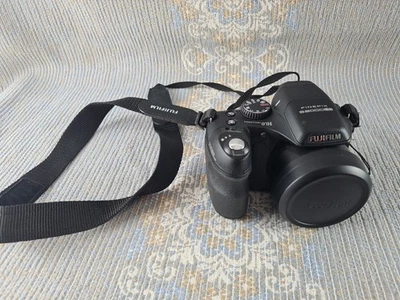 Digitalkamera Fujifilm FinePix S2000HD 10.0MP Schwarz - Bild 1 von 4