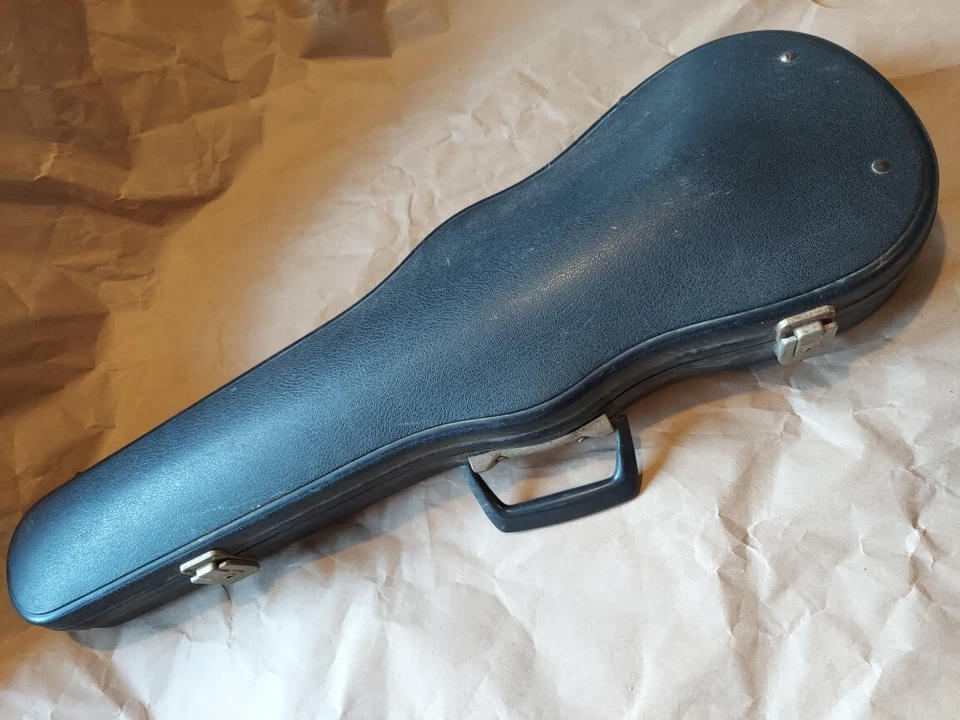 Karl Knilling size 3/4 Violin W/ Case & Bow, Germany. Very Good Condition - Image 4 of 4