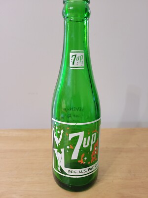 Vintage 7up Soda Pop 7oz Bottle ''Bubble Lady'' The Fresh Up Drink