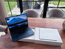 MacBook Air 13,6" (2025) – Apple M4 – 16 GB RAM – 256 GB SSD – OVP! –Wie neu!