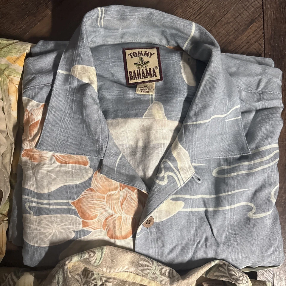 Lot of 4 Tommy Bahama Shirt Mens Medium Floral Silk Button Up Short Sleeve - Image 4 of 4